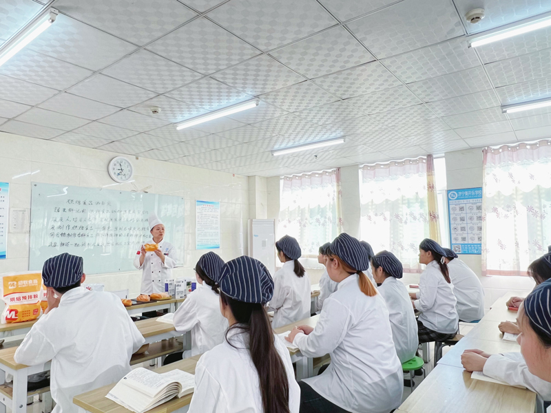 济宁美开乐学校介绍